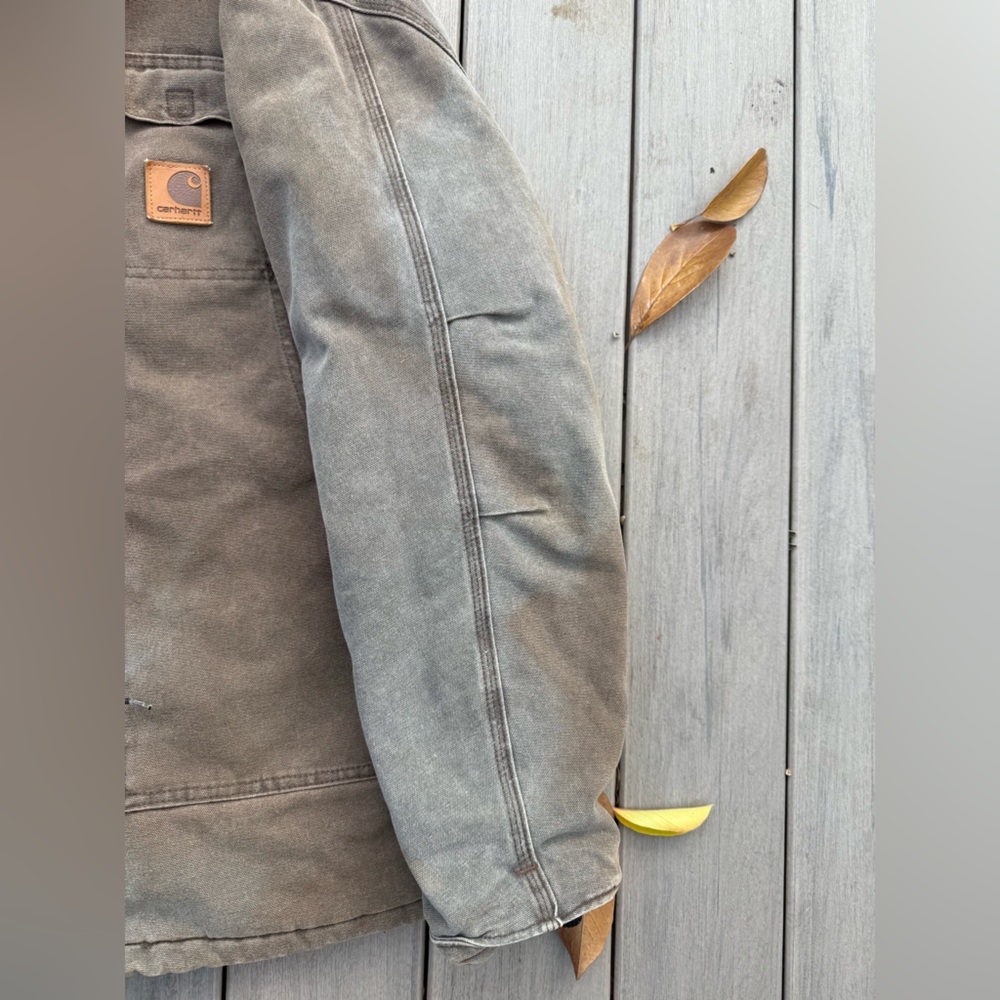 2002 Carhartt Brown chore Jacket (very sun faded) - Picture 4 of 6